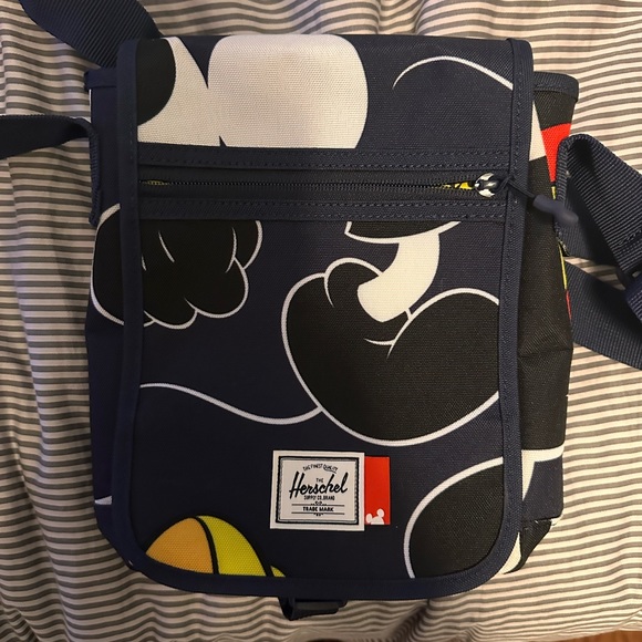 Men's Herschel Mickey Edition Crossbody - Picture 1 of 6